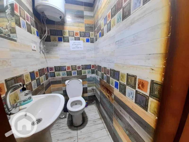 9 f3fb67be-8900-4818-a88c-390f94d1b9c4. jpg