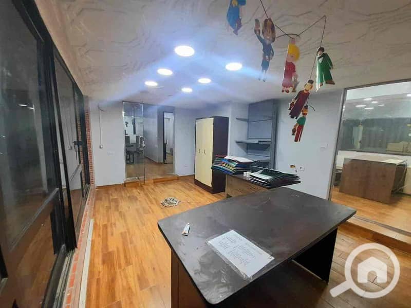 10 aa5394ec-302d-4c09-8ac8-928857e5b375. jpg