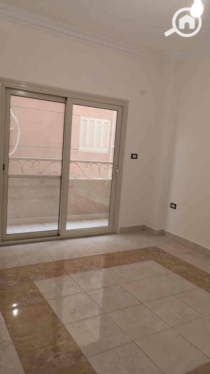 12 fea53237-ac5e-48e7-8e94-0a90730bd15a. jpg