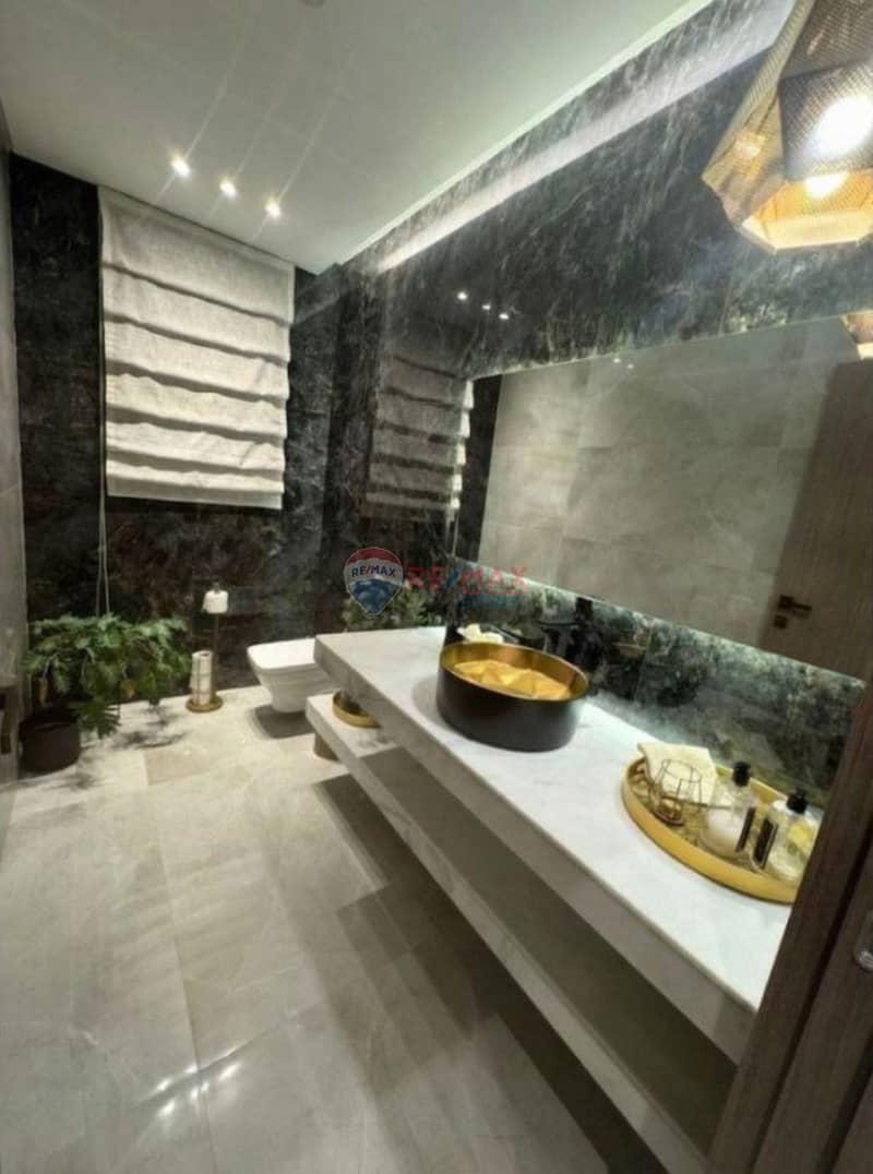 5 WhatsApp Image 2025-12-17 at 2.25. 54 PM (2). jpeg