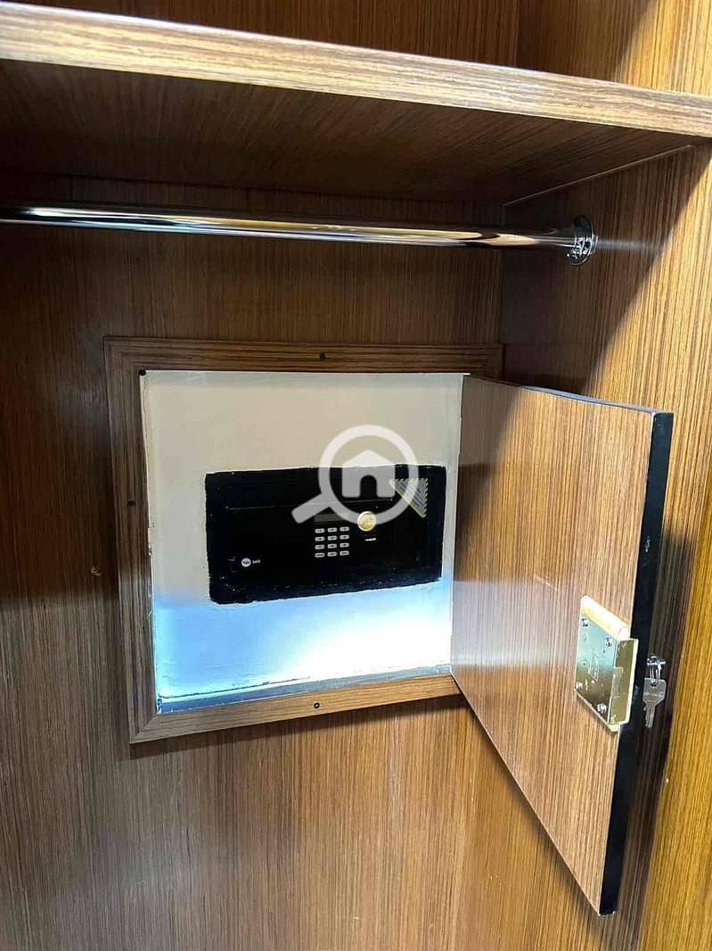 7 ac001dc7-ff7b-4980-b4cf-1ce1fea73aed. jpg