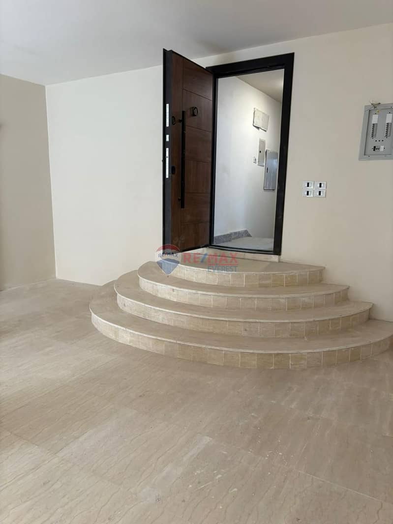 3 WhatsApp Image 2025-12-17 at 2.44. 14 PM (4). jpeg