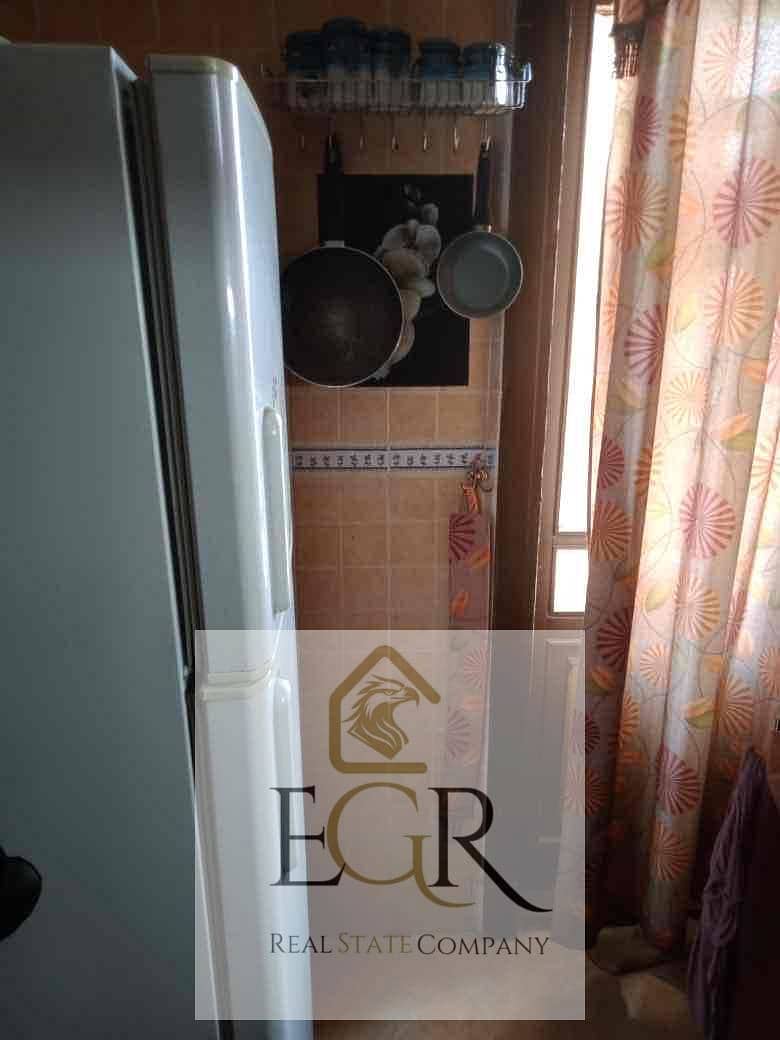 15 404652b4-49a3-42d0-bd4e-48f128c77666. jpg