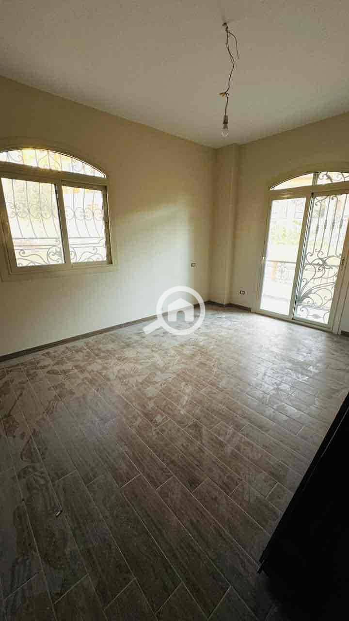 3 81e3b05c-bff9-4f4b-989d-adc64be1aa38. jpg