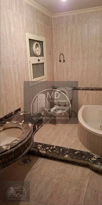 مکتب للايجار في سموحة، الإسكندرية - IMG-20251219-WA0270. jpg مکتب للايجار في سموحة، الإسكندرية - IMG-20251219-WA0270. jpg