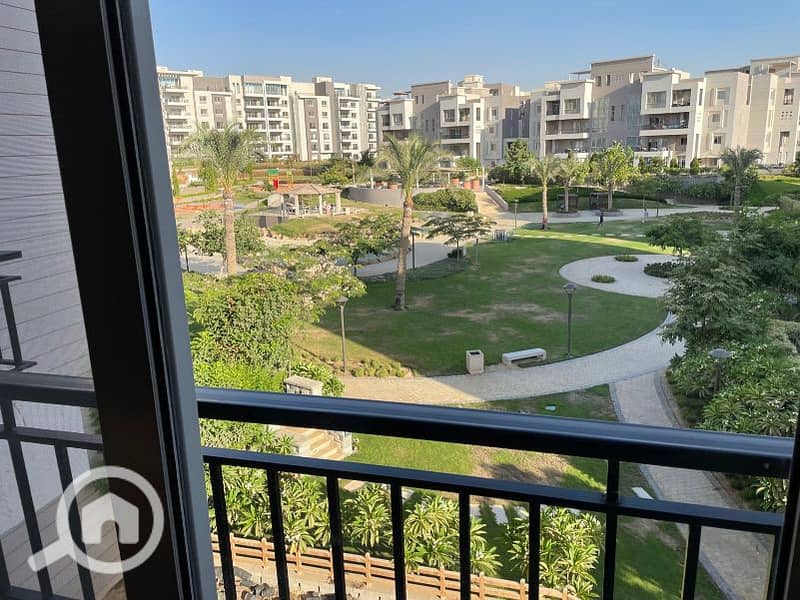 2 dd5aca69-837f-4f8b-8212-ed73a36991f6. jpg