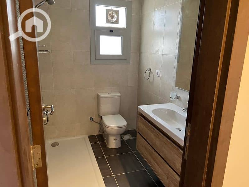 6 104ba32d-4544-41e5-9a24-af748cf192b8. jpg