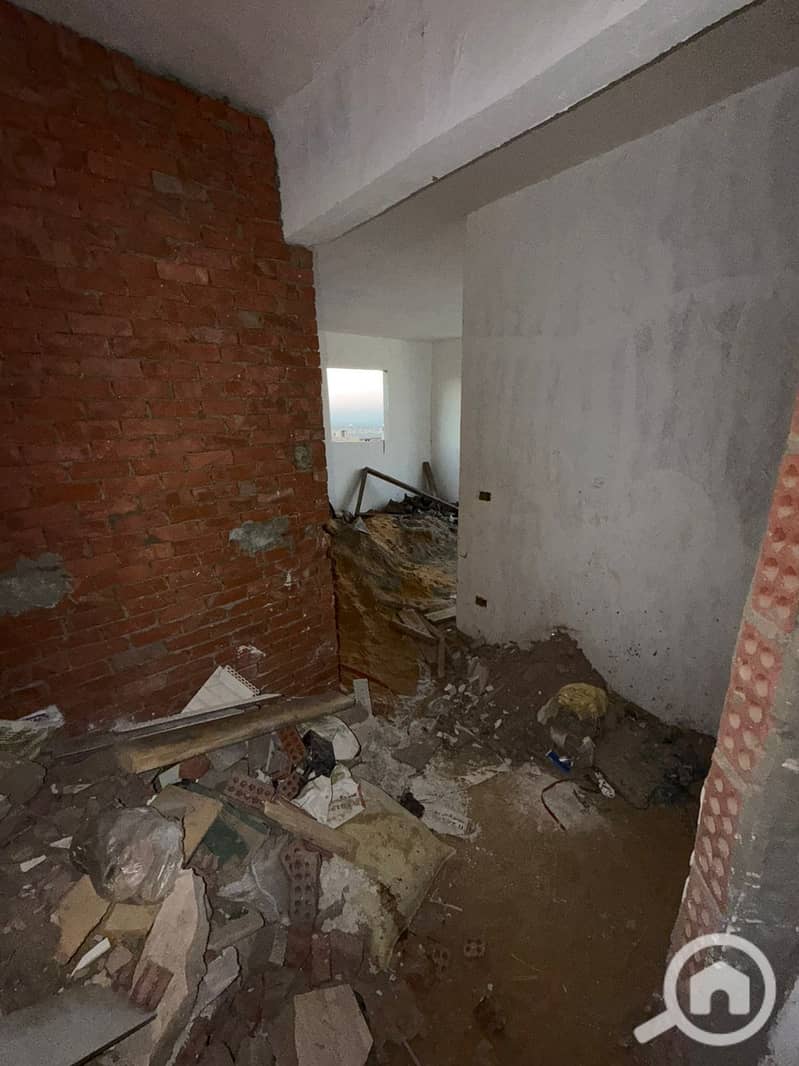 5 73f575ff-a4a2-43a9-b928-8c81cd509cae. jpeg