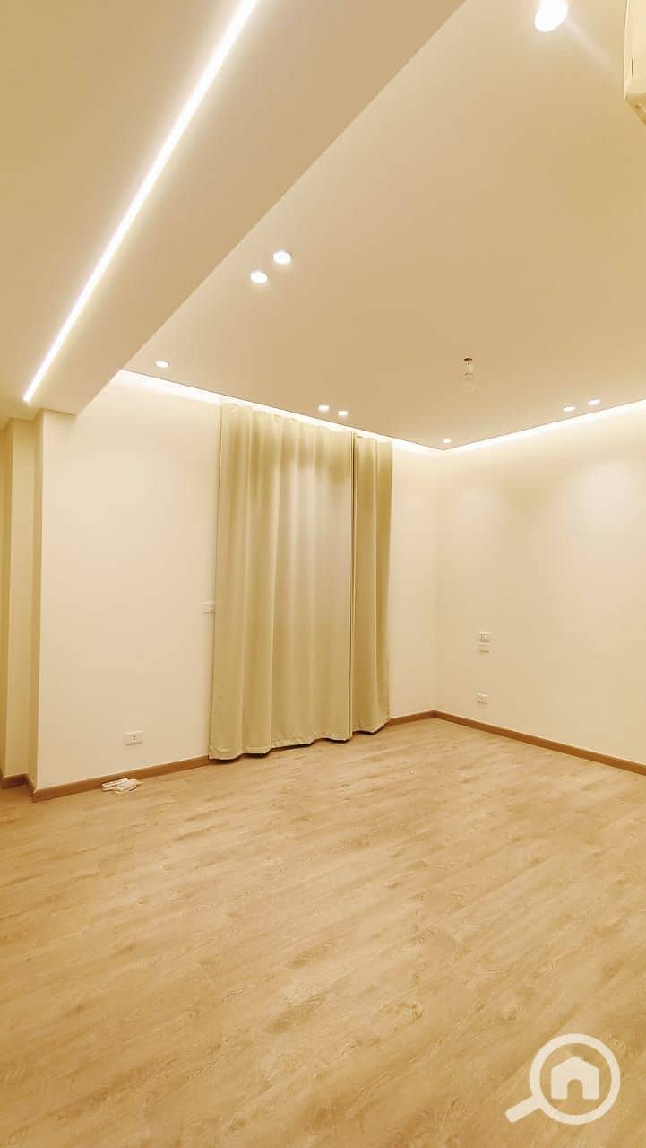 4 WhatsApp Image 2025-12-18 at 8.59. 27 PM. jpeg