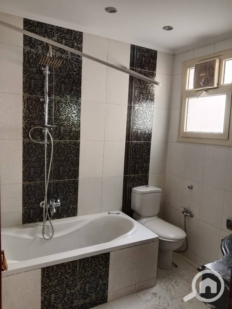 10 ac136b4e-871e-4435-9173-23f630d7515a. jpg