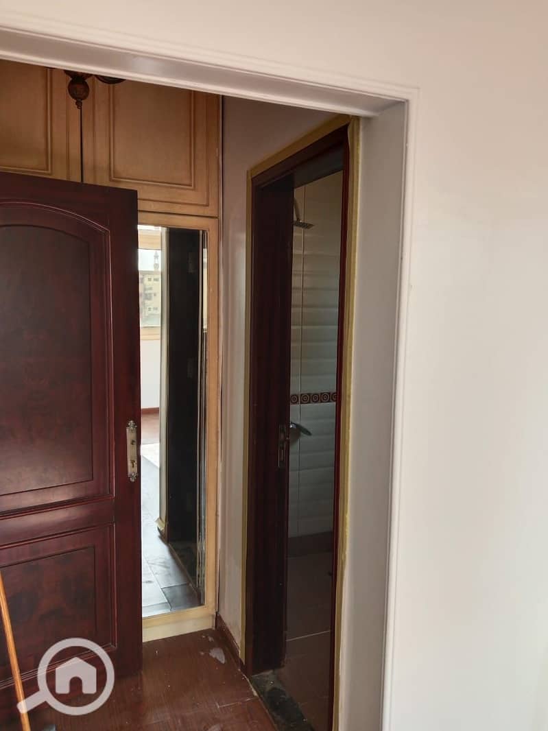 14 8c46eb7a-08d8-48d3-be26-2de702a42dd4. jpg