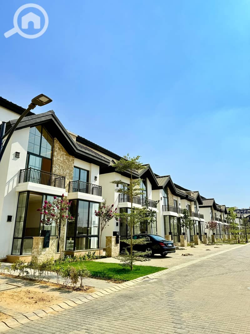 5 c38dc6cf-094d-40b0-89d9-6e173a451f46. jpeg