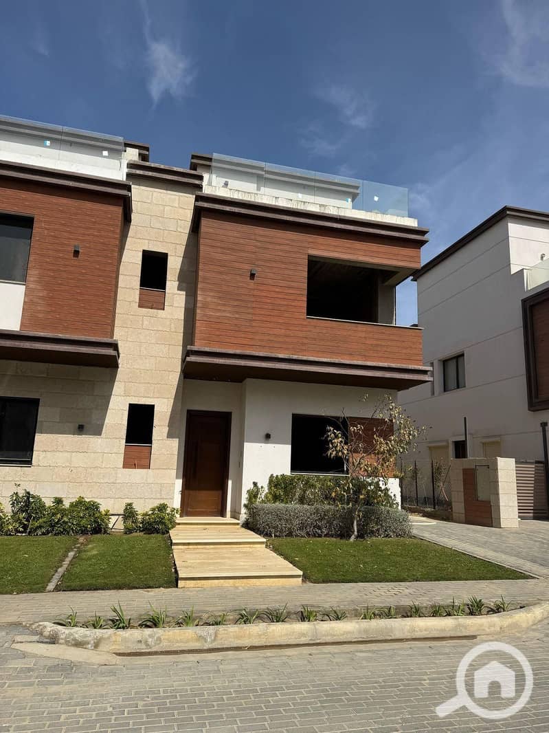 4 d5c4d6d9-36ec-4014-a616-eadf08e1742a. jpeg