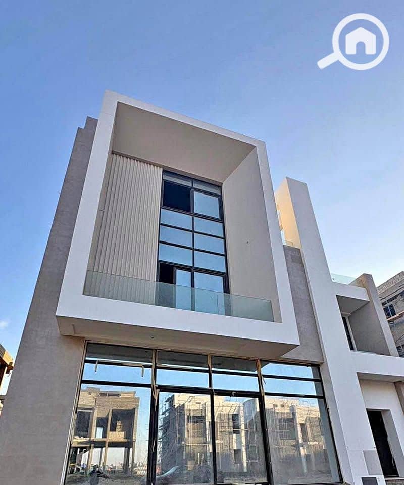 6 571289890_2020781512028458_5092648809733425026_n. jpg