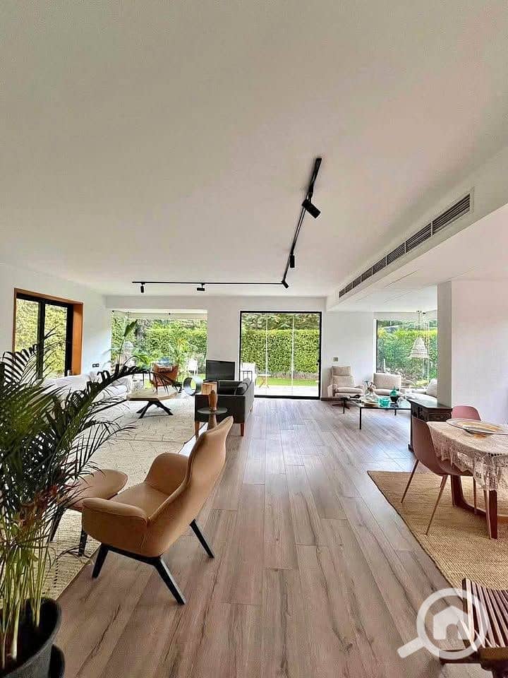 9 583105773_1213608423916662_3353233746766005470_n. jpg