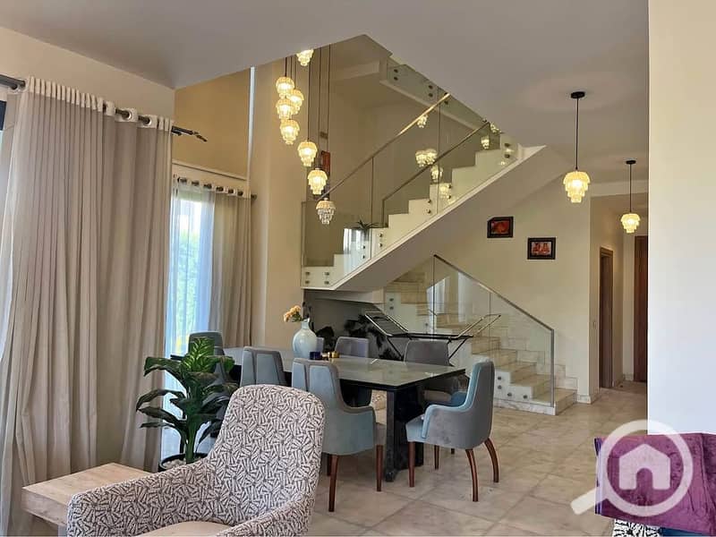 8 571234928_844736081254432_4429967276018664736_n. jpg