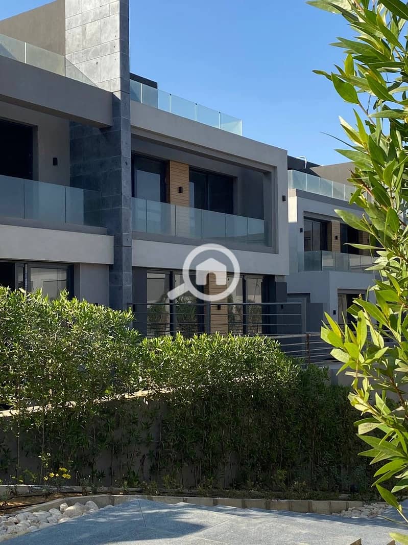 8 a6df2646-a29a-4340-909e-70e8109c2bf4. jpeg