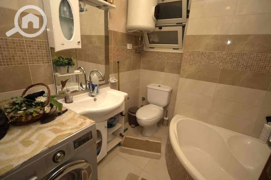 6 98ca41d8-ec67-4015-bb3e-73e7e5f25705. jpg