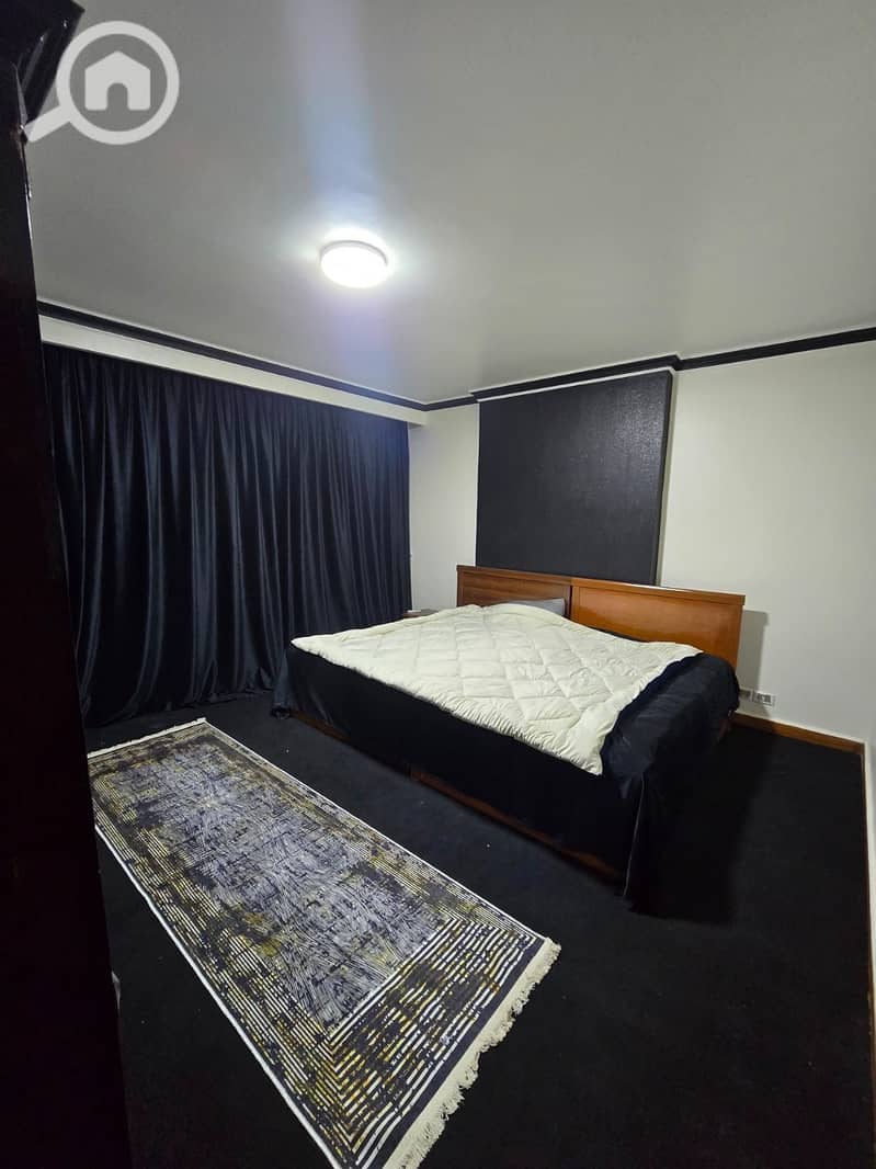 8 92ed05d6-3bbc-4970-a02a-d010b5a719a2. jpeg