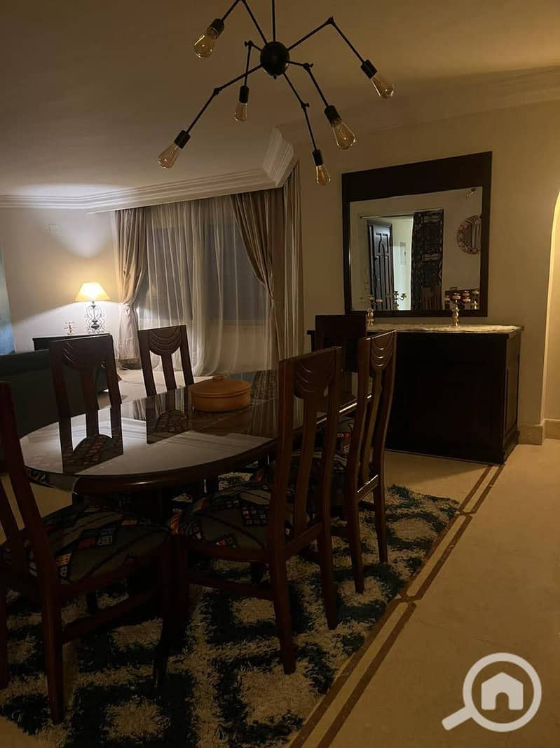 5 b40de3e1-27ba-4c65-81de-e1e0de079d6a. jpeg