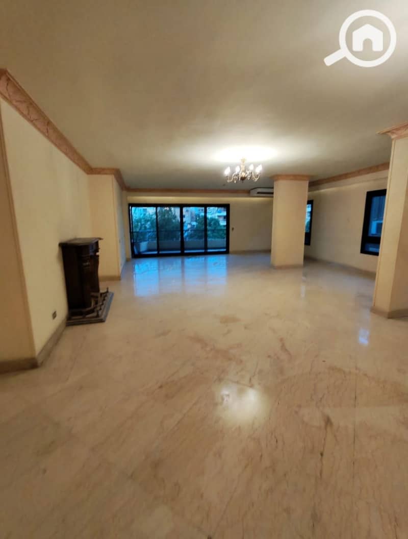 10 b71bf90a-2aa5-4f32-bed7-d62c0d2be329. jpeg