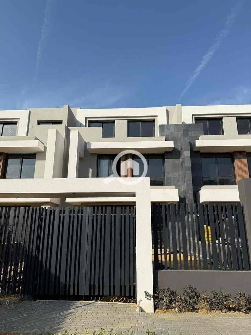 5 a23117ea-a833-49c9-9c7b-fd31f2b7f3dd. jpg