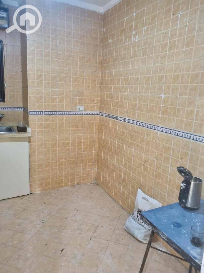 14 69758650-ed9d-4a68-b1eb-052cf87a5659. jpg