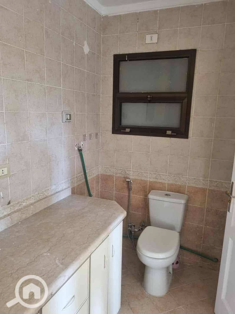 15 ab411a17-08d6-493d-92f8-638882eb817a. jpg