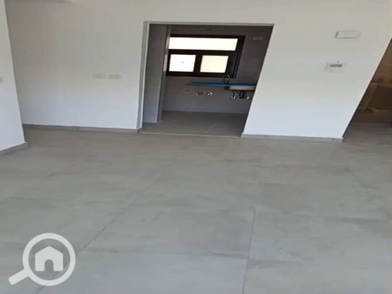 5 702c8217-4710-4c3f-bc1d-a9fdb1eb04ba. jpg