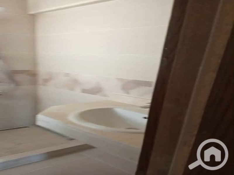 6 54489711-4f34-466f-a932-e43966a2a9d8. jpg