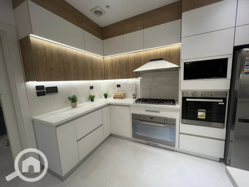 18 62475f41-75b4-4c09-ad44-875ab095f94d. jpg