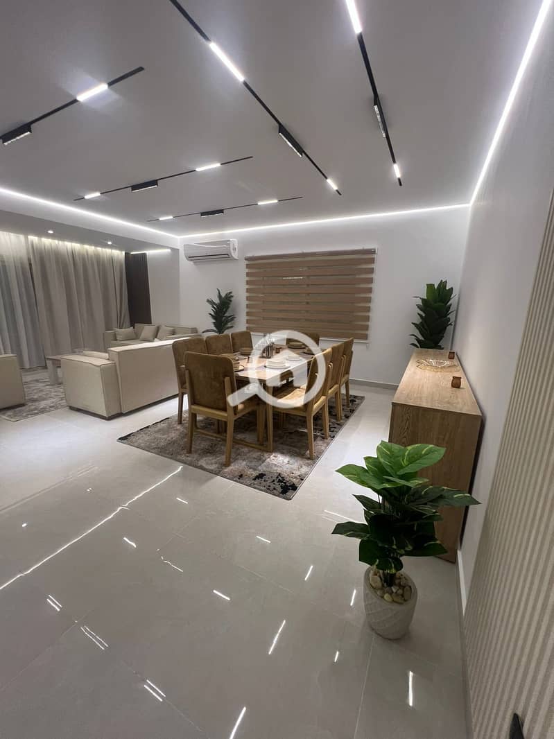 25 ae59f798-8355-4b71-a0f5-c99cfc756bcf. jpg