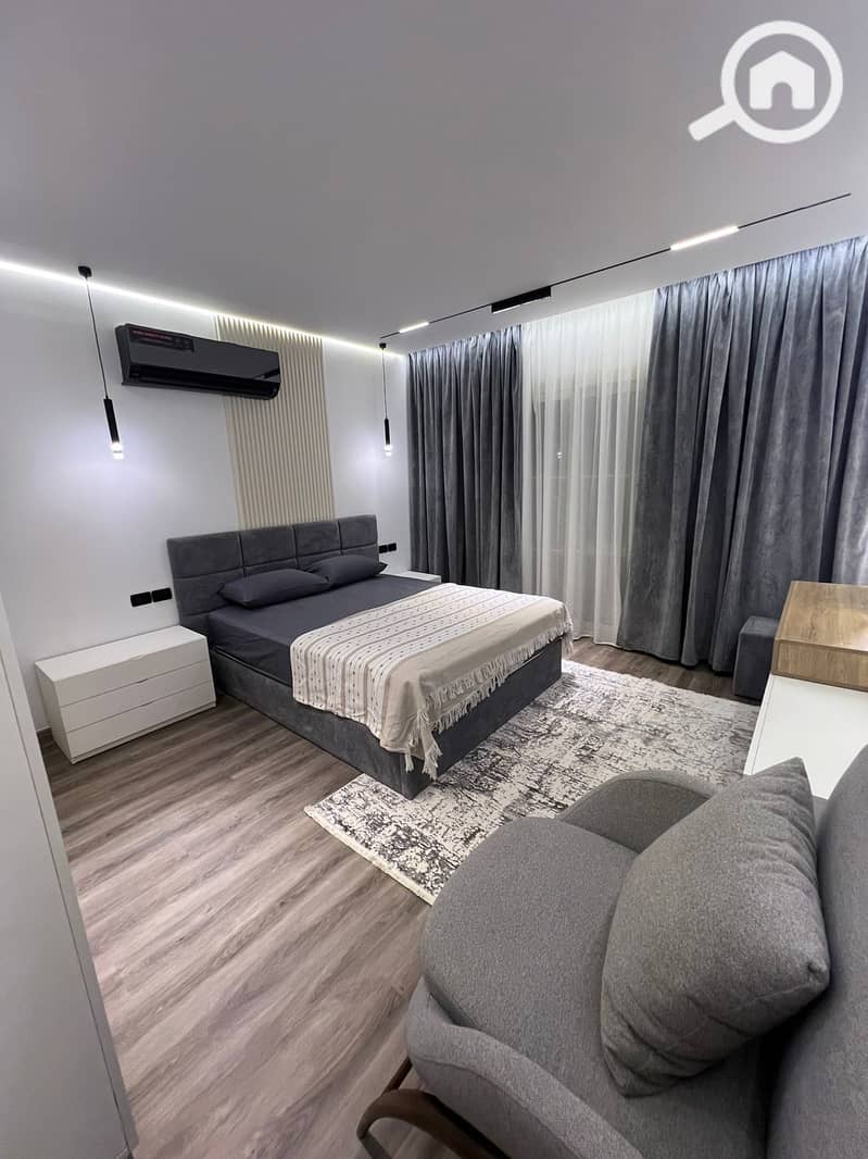 41 f77dd0db-9396-47c1-b0ac-54bc878b6775. jpg