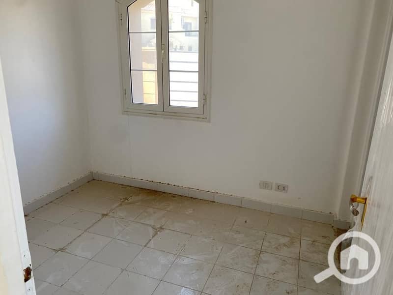 5 93e0557f-5355-47cb-9bf5-8a77cb0afc39. jpg