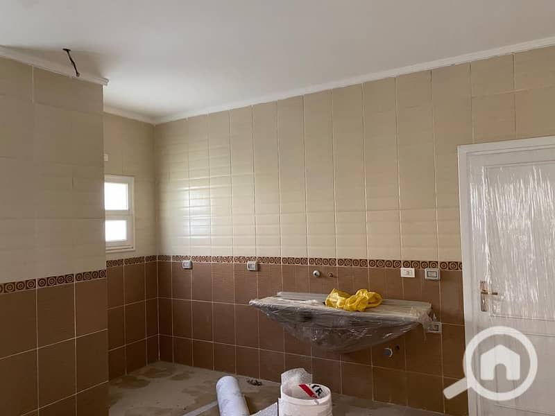 10 b20778e9-41fa-4aee-99a1-5e5b386c036b. jpg