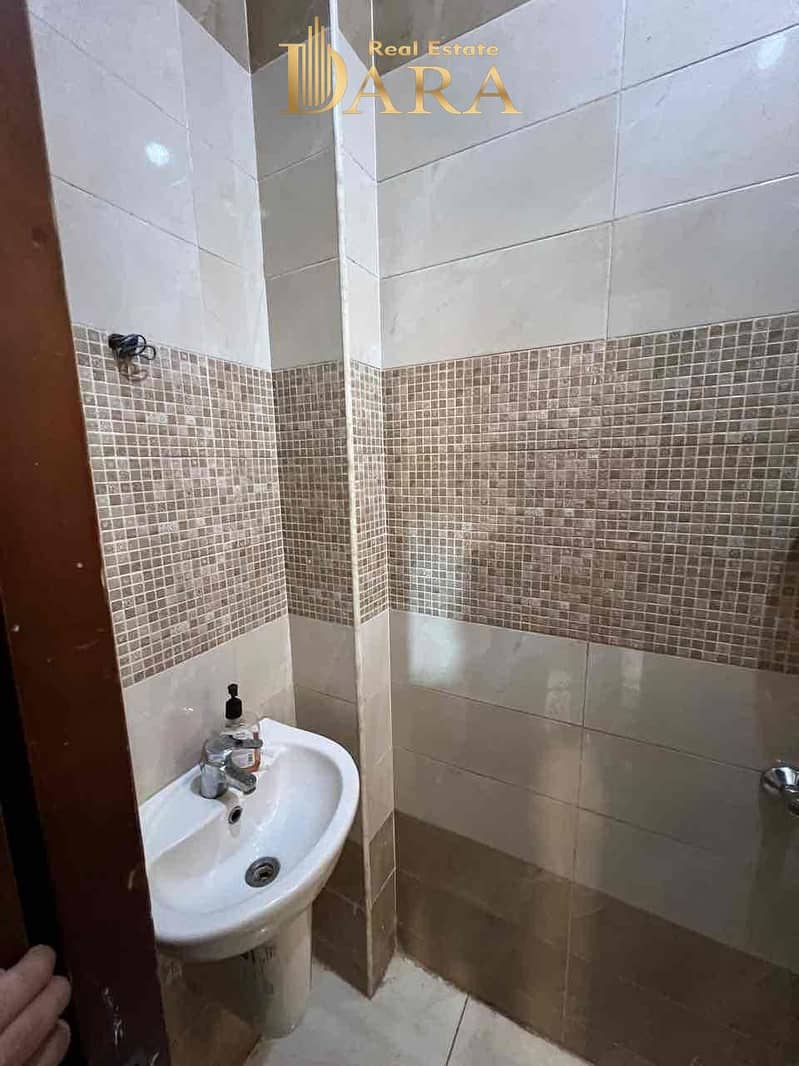 5 b6d3c98c-a6fb-481f-9b84-9fe0eec0f41b. jpg