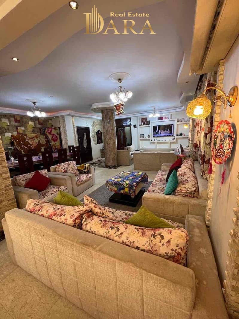 13 0713d709-6451-4b48-a5f1-3a9ad493c81a. jpg