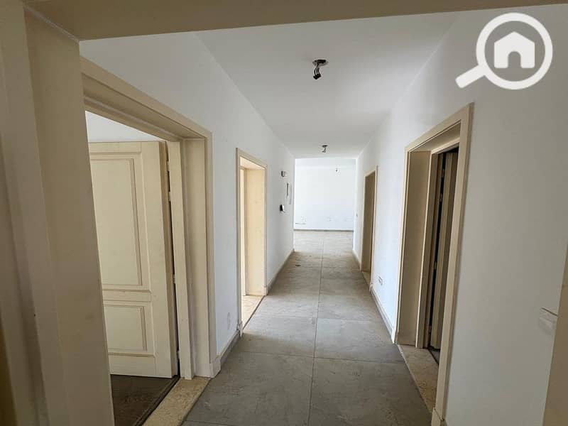 2 5ac7c701-ce94-40da-8403-5bad4c34c93b. jpeg