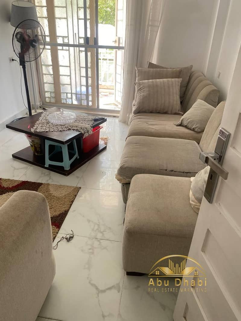 8 08778ef5-75f1-49df-803b-d60d4ec0df3d. jpg