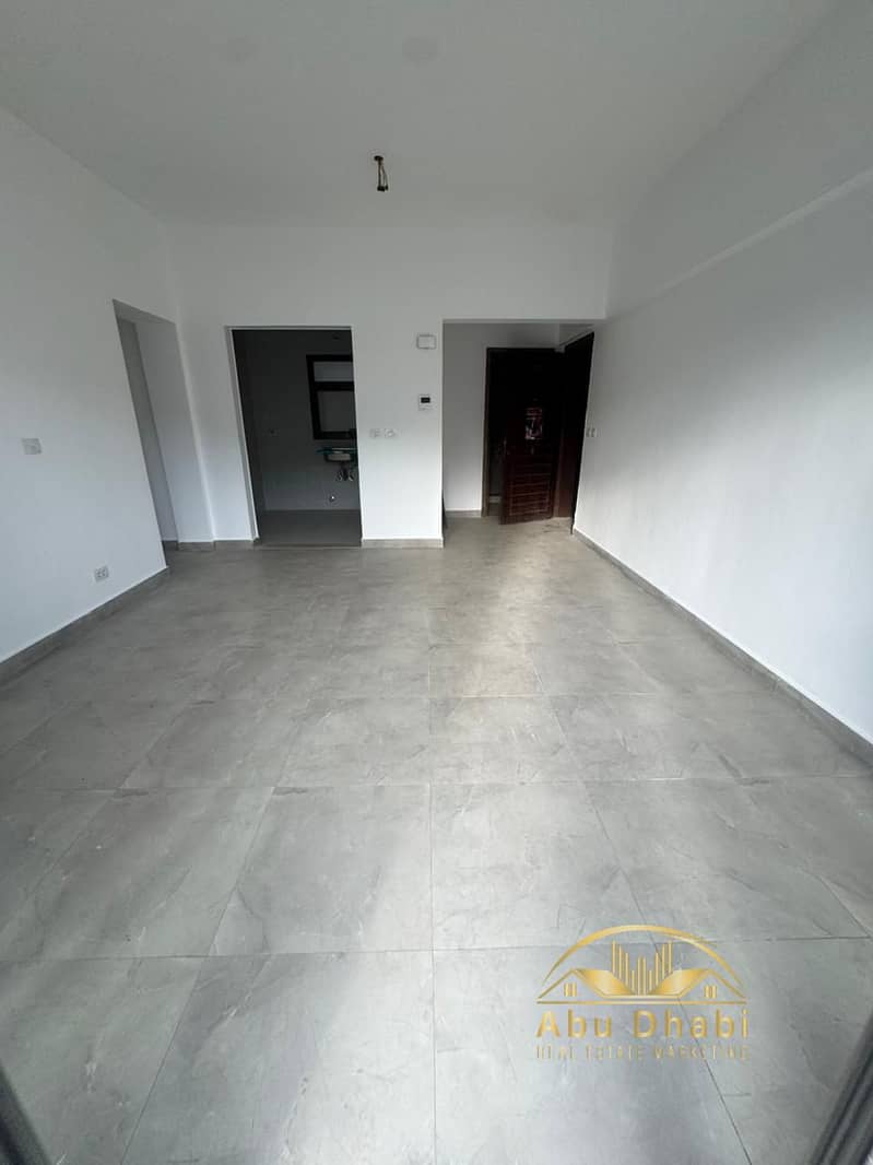 8 d3abccfa-18e8-47cd-9ddc-a9ec3a67c876. jpg