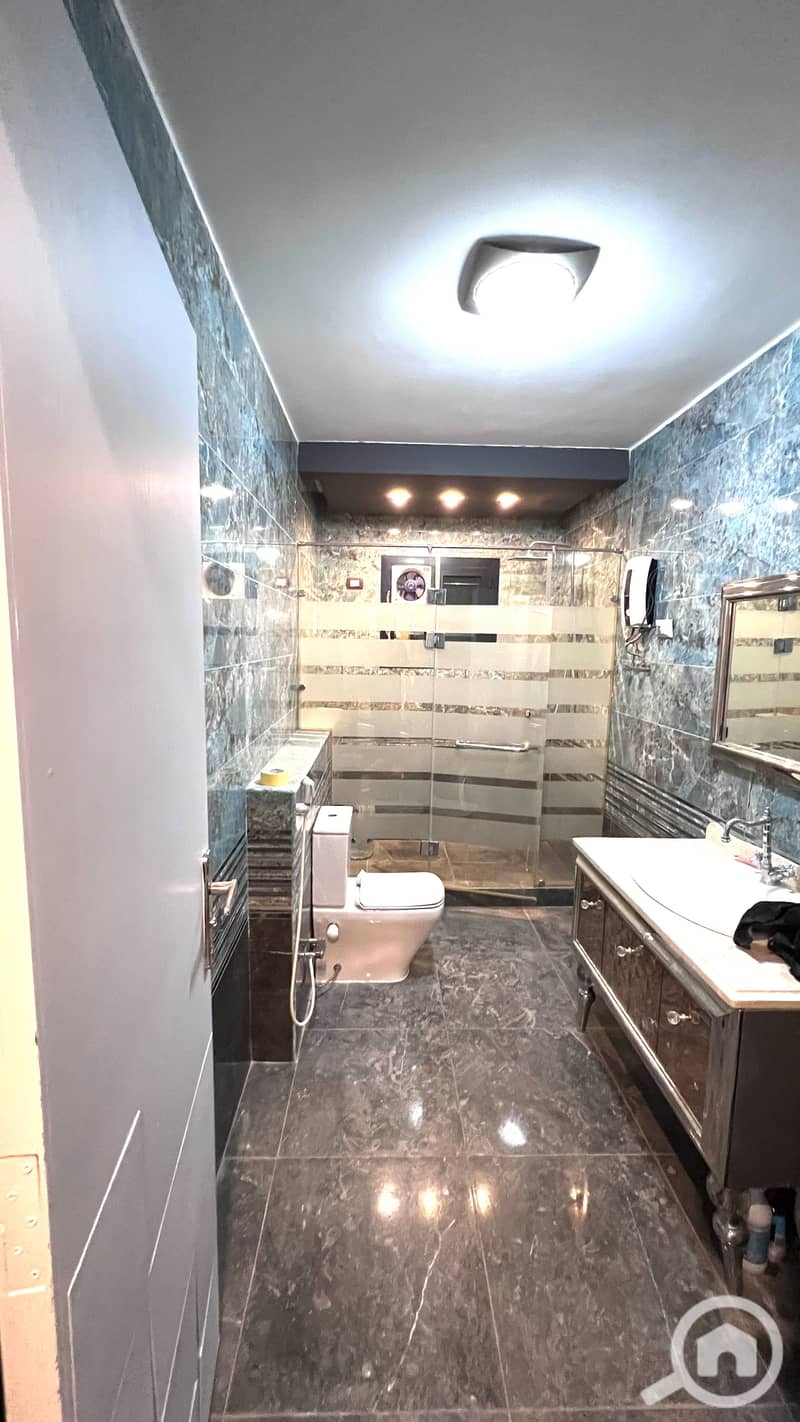 6 tempImageMNHS67. jpg