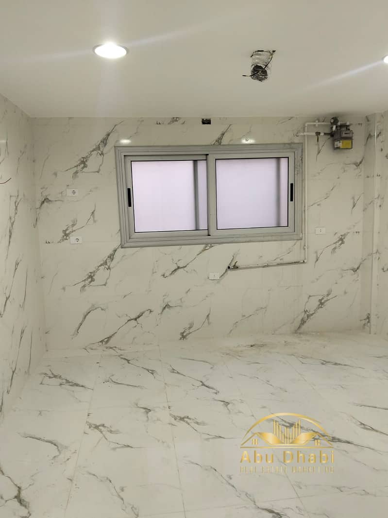 6 adca1304-b70e-40de-99e2-6d2c96598c7e. jpg