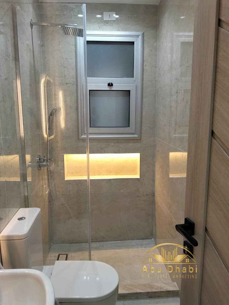 9 879c9cb4-d1f7-4fda-a657-69321309a130. jpg