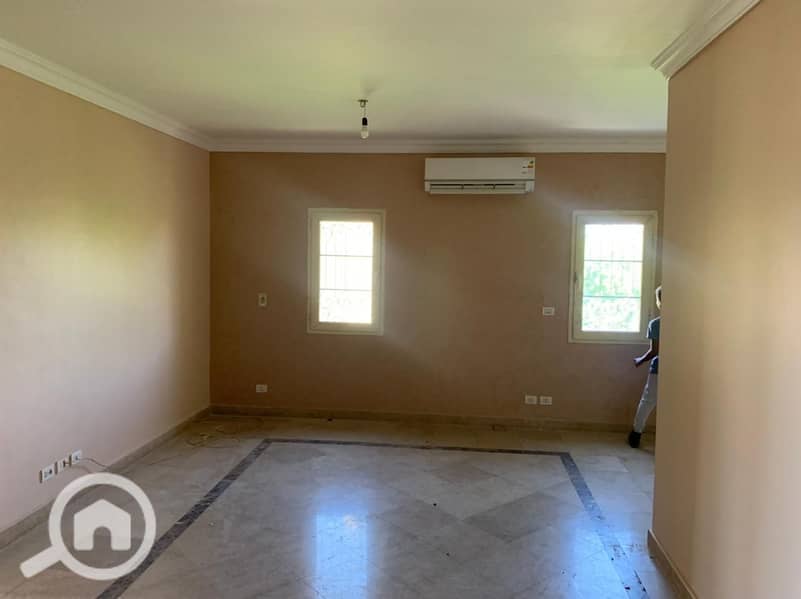 11 e51e5b6c-36e0-4505-82d7-8cf62bcb895d. jpg