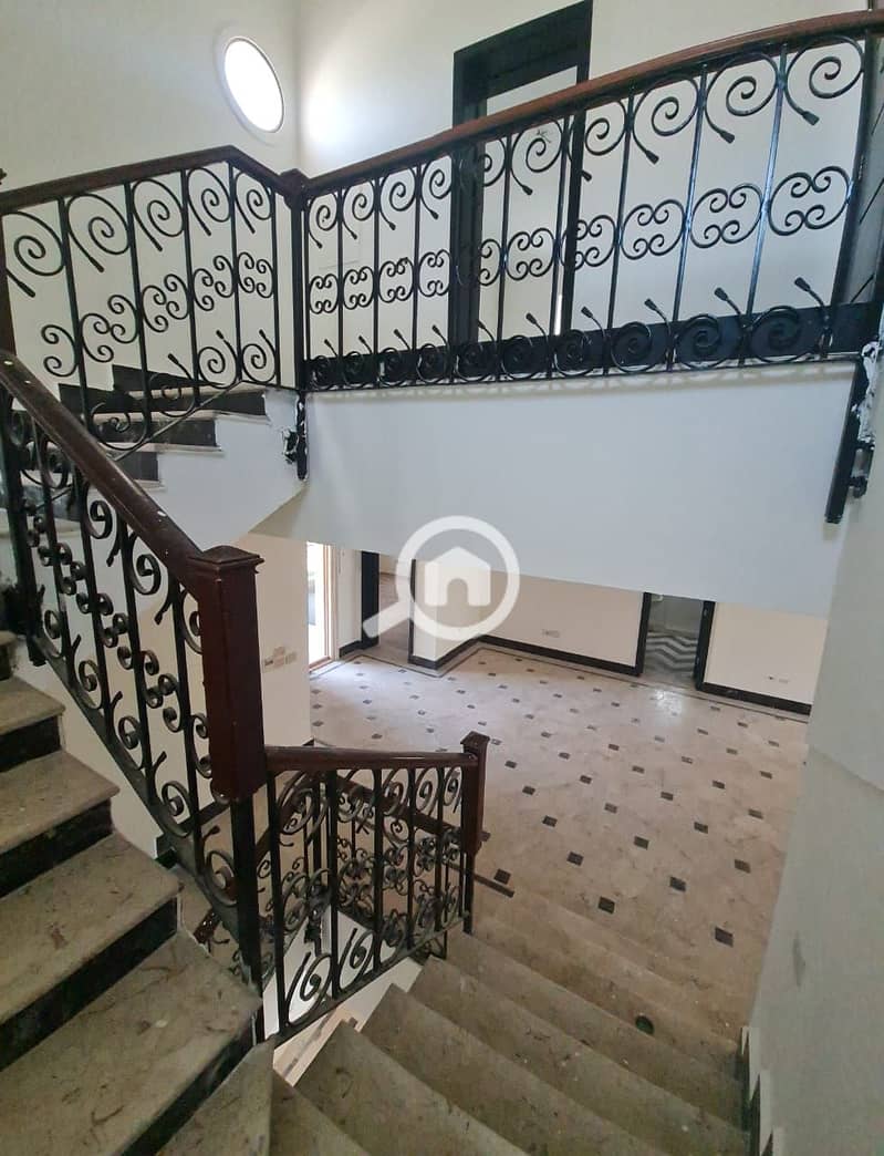 16 2380b29f-ef34-4aa0-a0ad-2b019bb4be78. jpeg