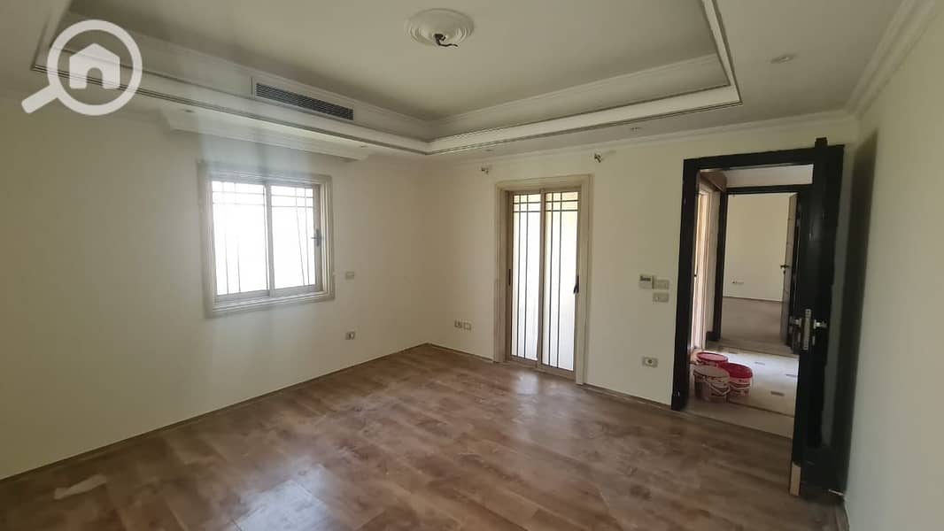 23 b227c4d7-bc08-4da8-9d2f-491483fb6890. jpeg