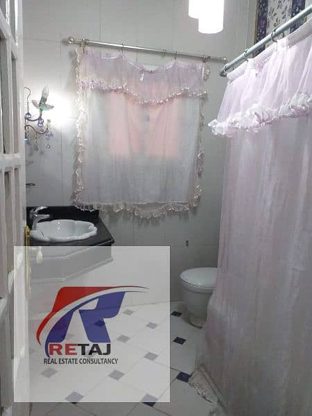 15 bcd17f9a-6924-4d80-bcc8-cdbe03afbbb8. jpg