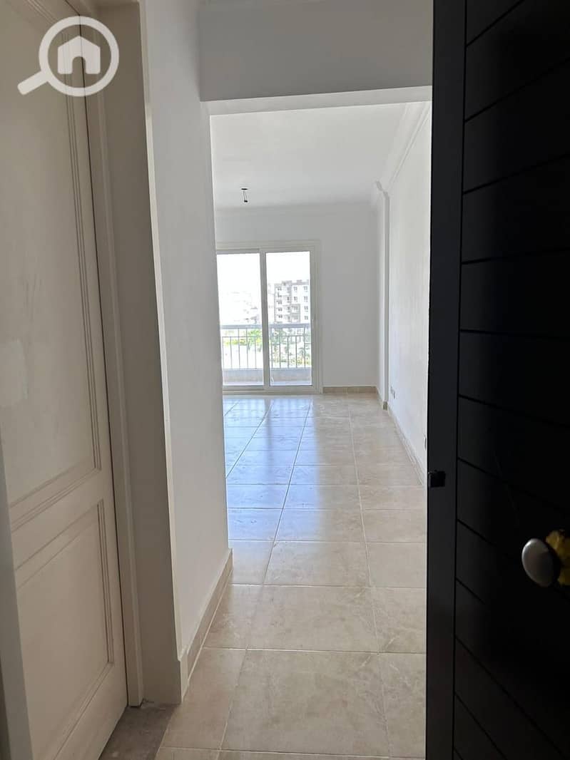 2 5d930ef6-ad23-4bea-a058-3d80f850d387. jpeg