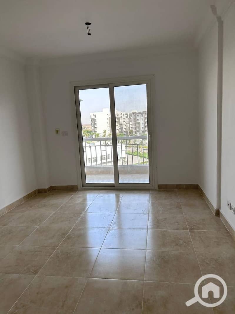 4 8a4bca10-67f6-463e-b99a-1ecaab350b70. jpeg