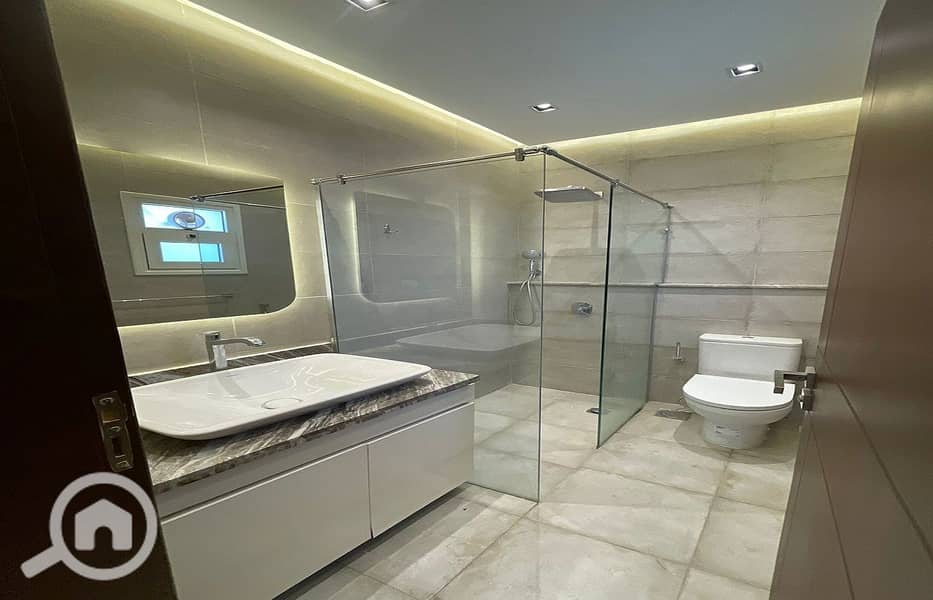 6 5ba28d35-0bda-43b1-804b-926c02b3cde8. jpg